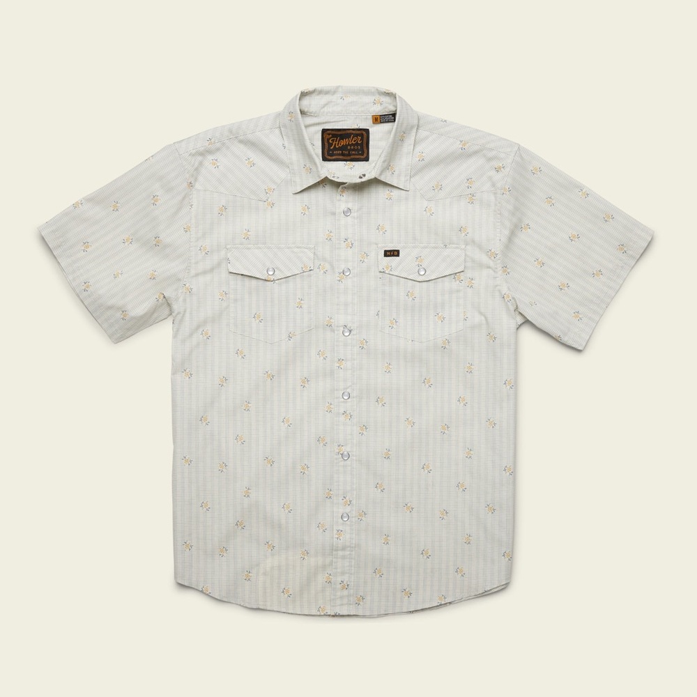 Howler H bar B snapshirt